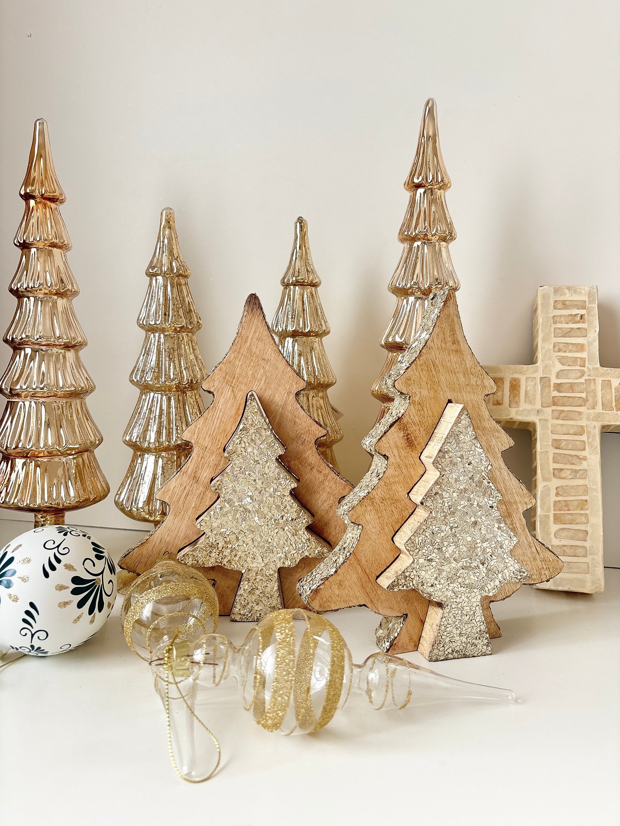 glass bauble chinoiserie