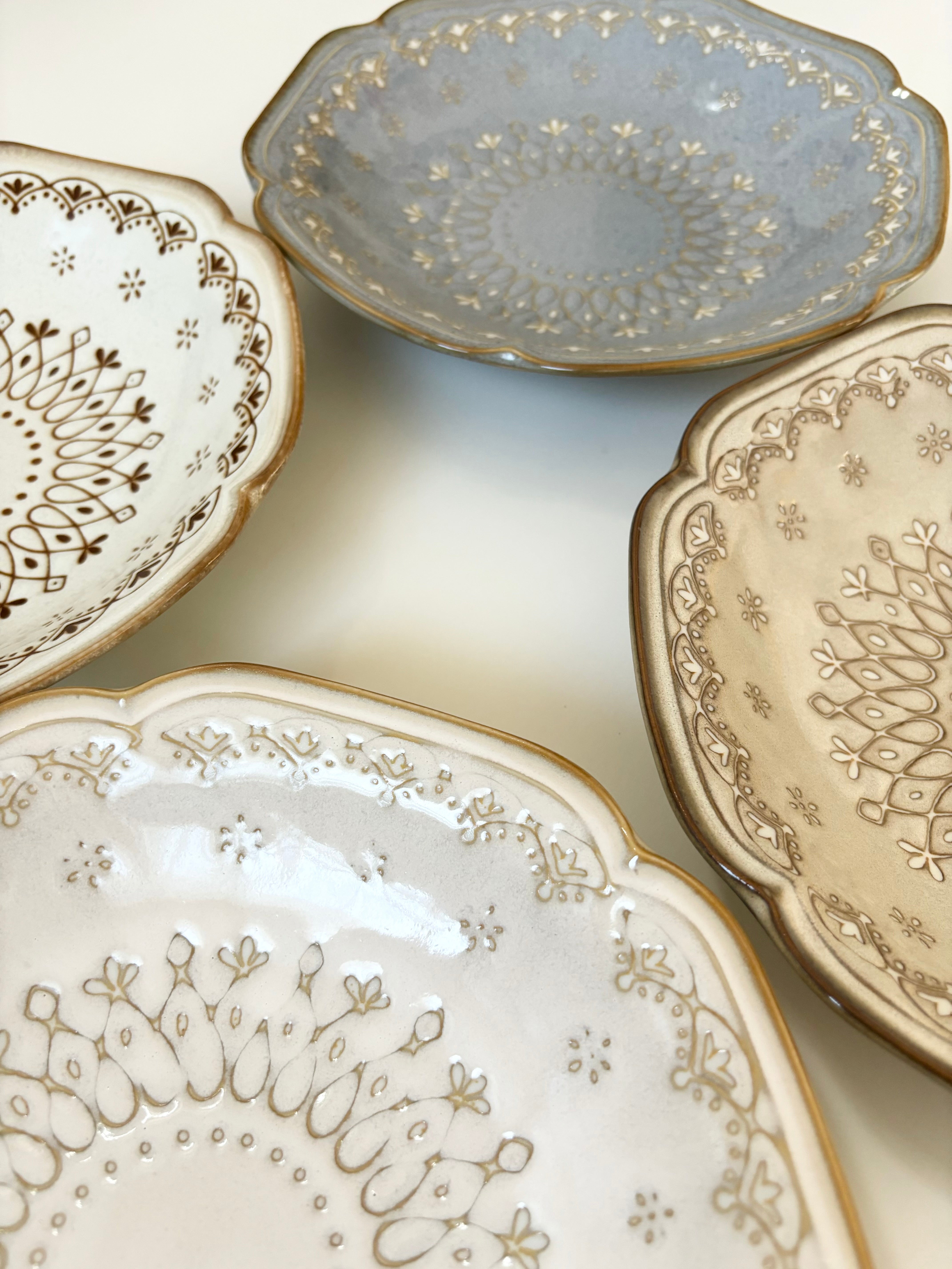 adel lace plate