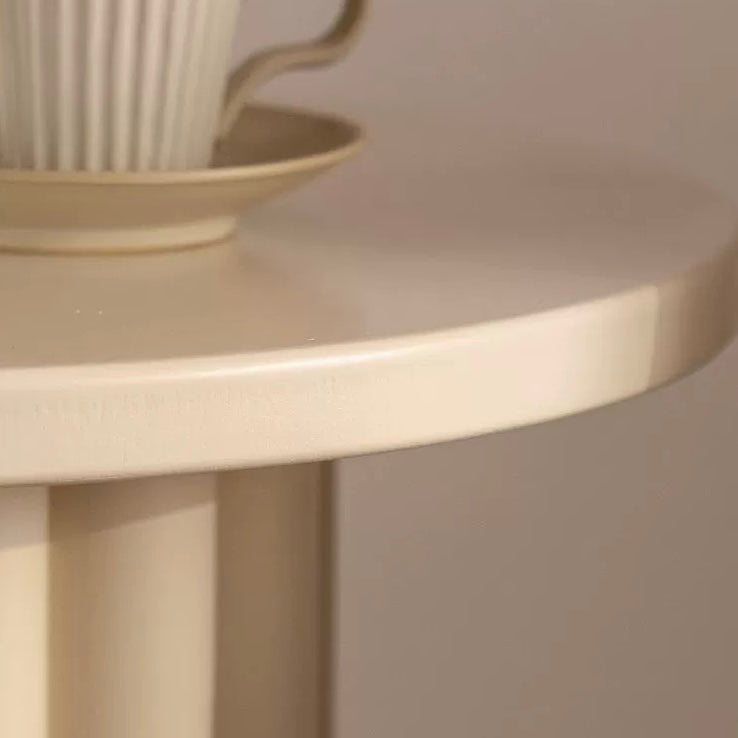 French style round table