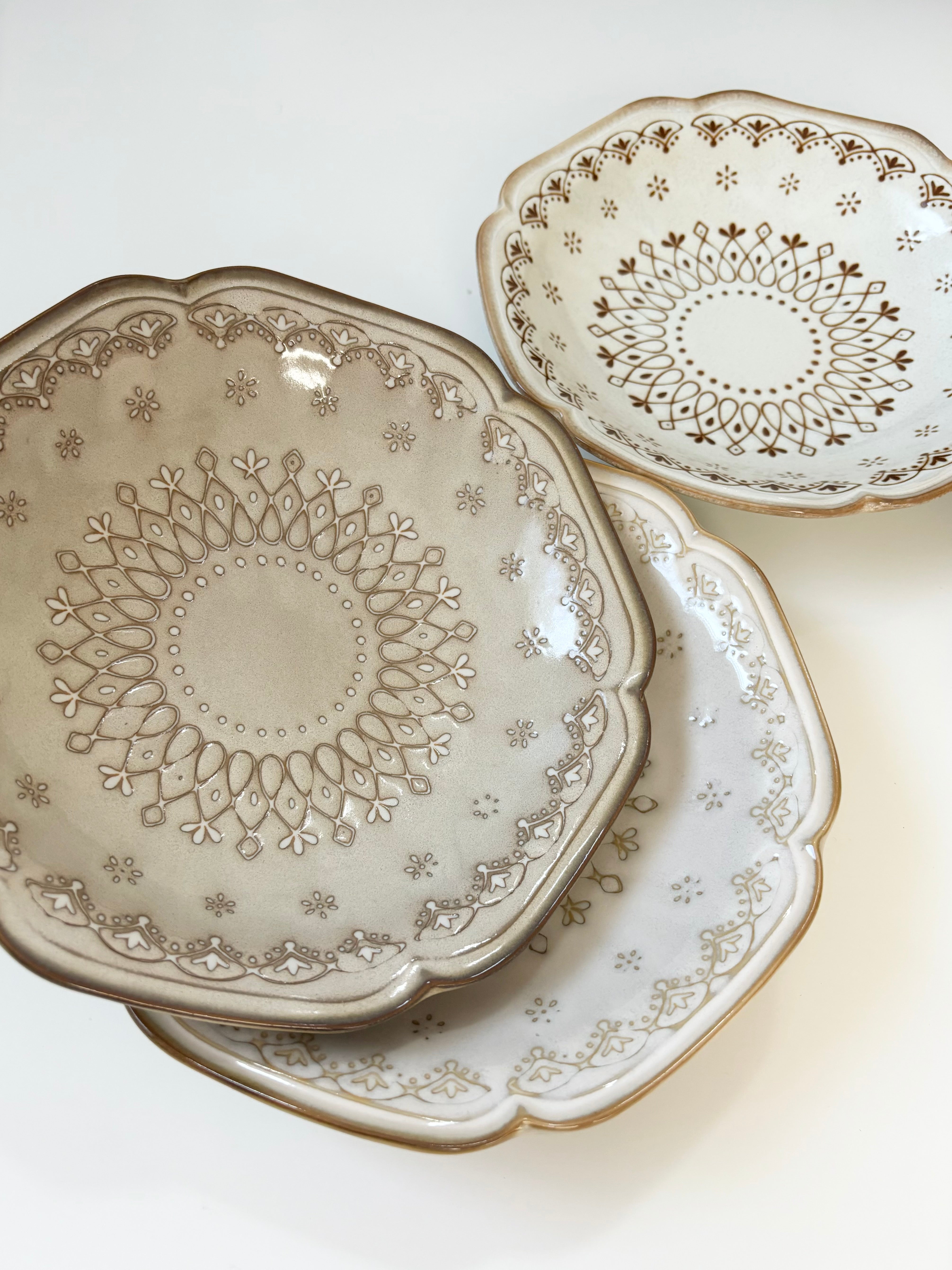 adel lace plate