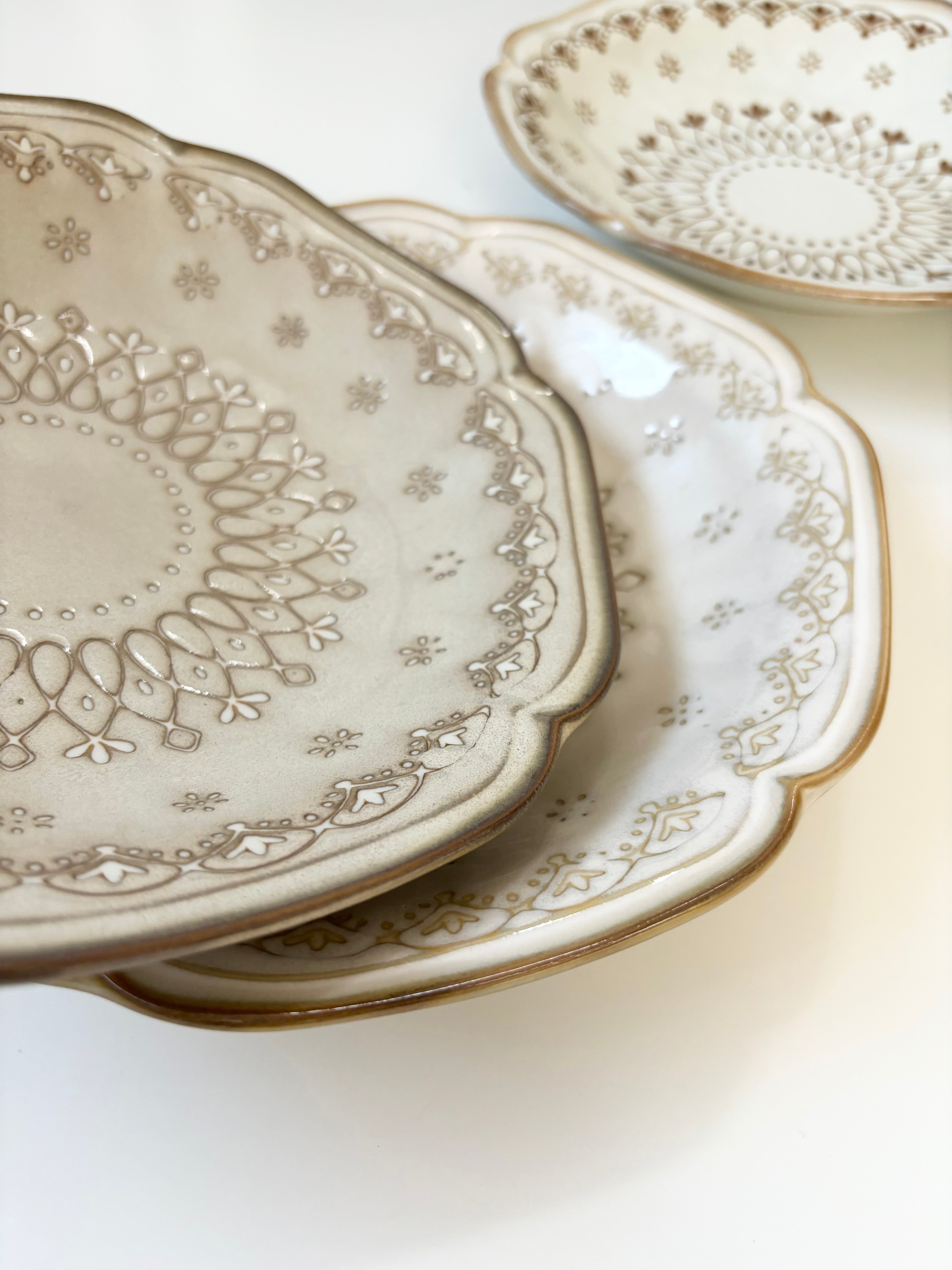 adel lace plate