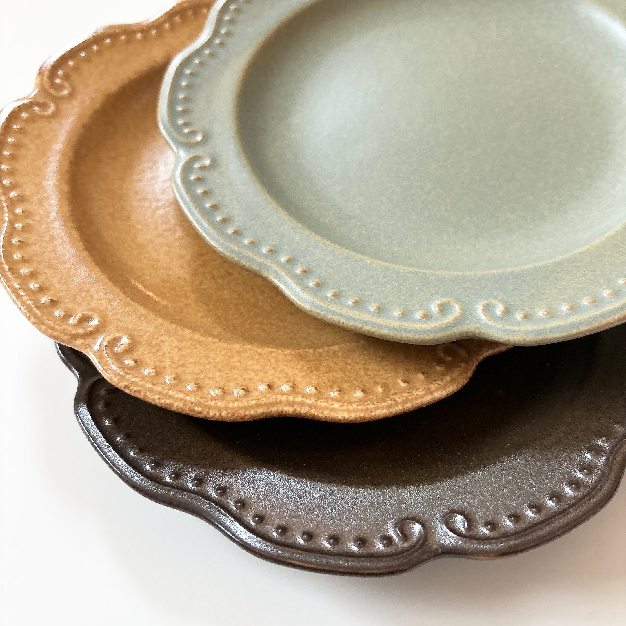 leaf rim flower plate