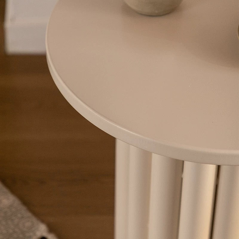 French style round table