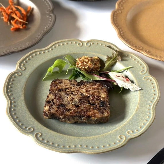 leaf rim flower plate