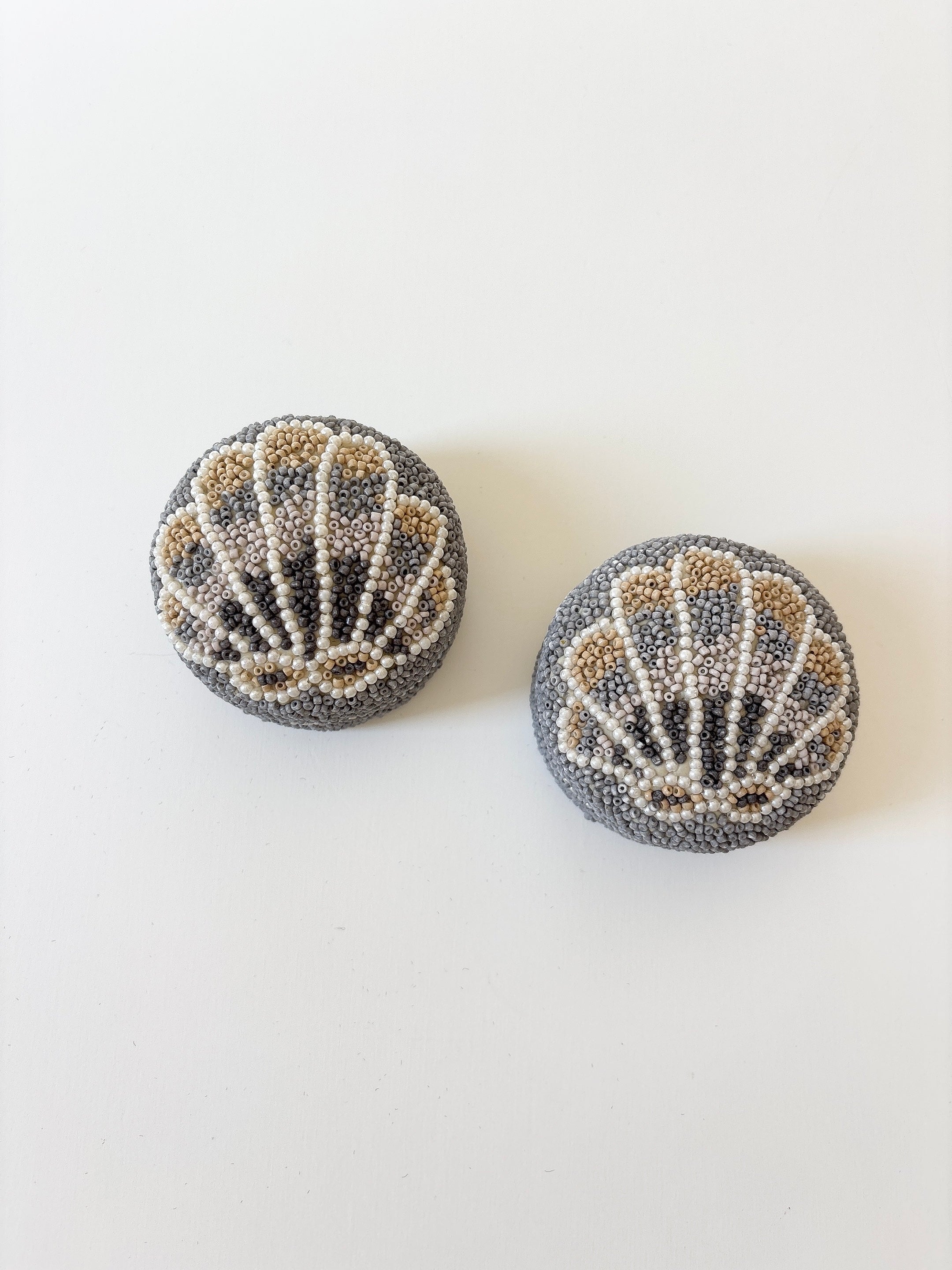 shell beaded trinket box 8x8x5cm blue