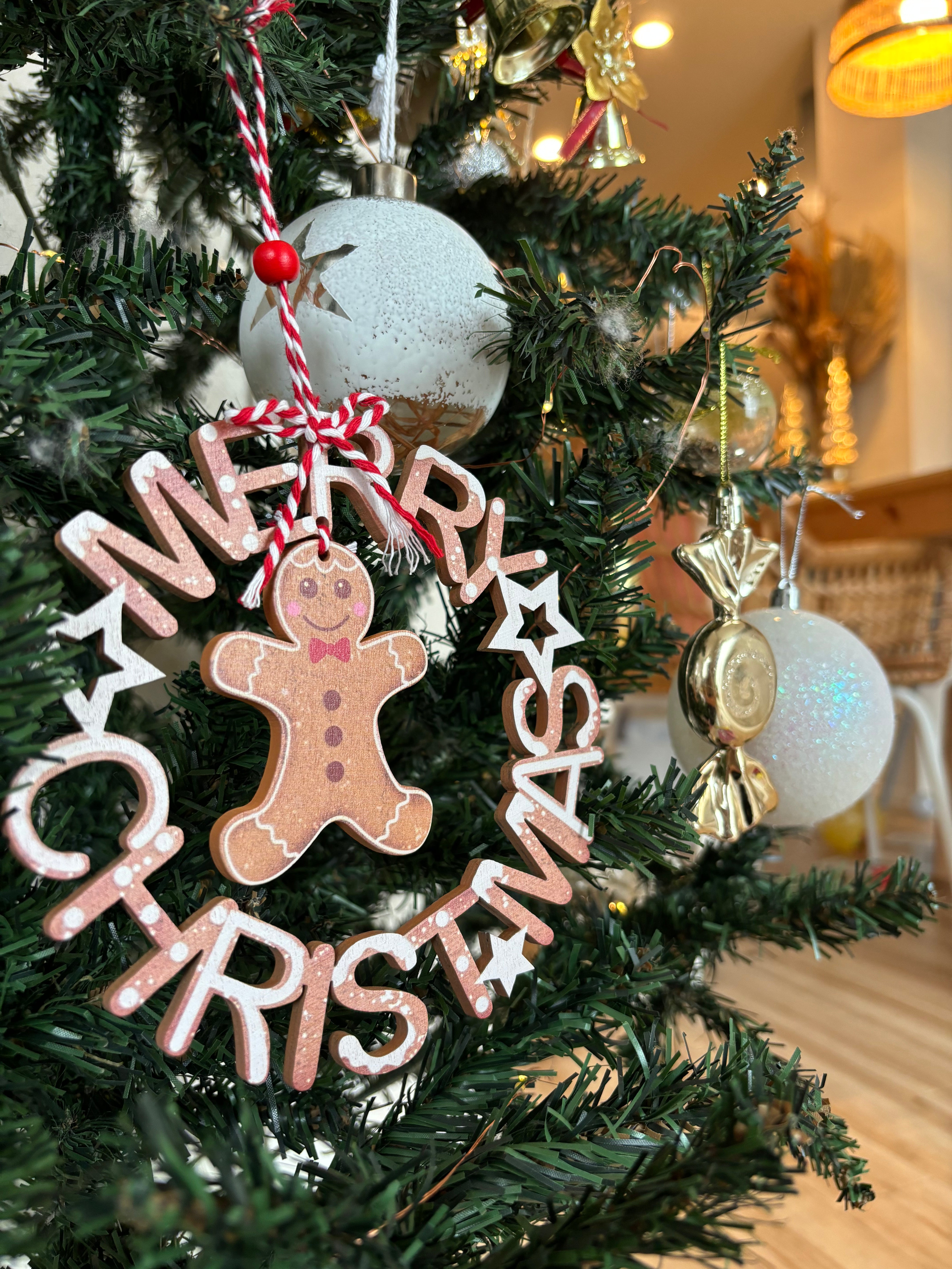 gingerbread boy wreath hang ply 15cm