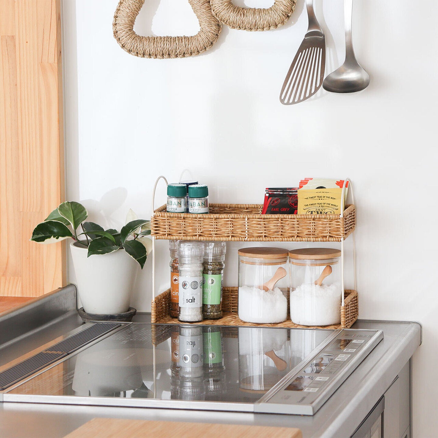 rattan iron spice rack