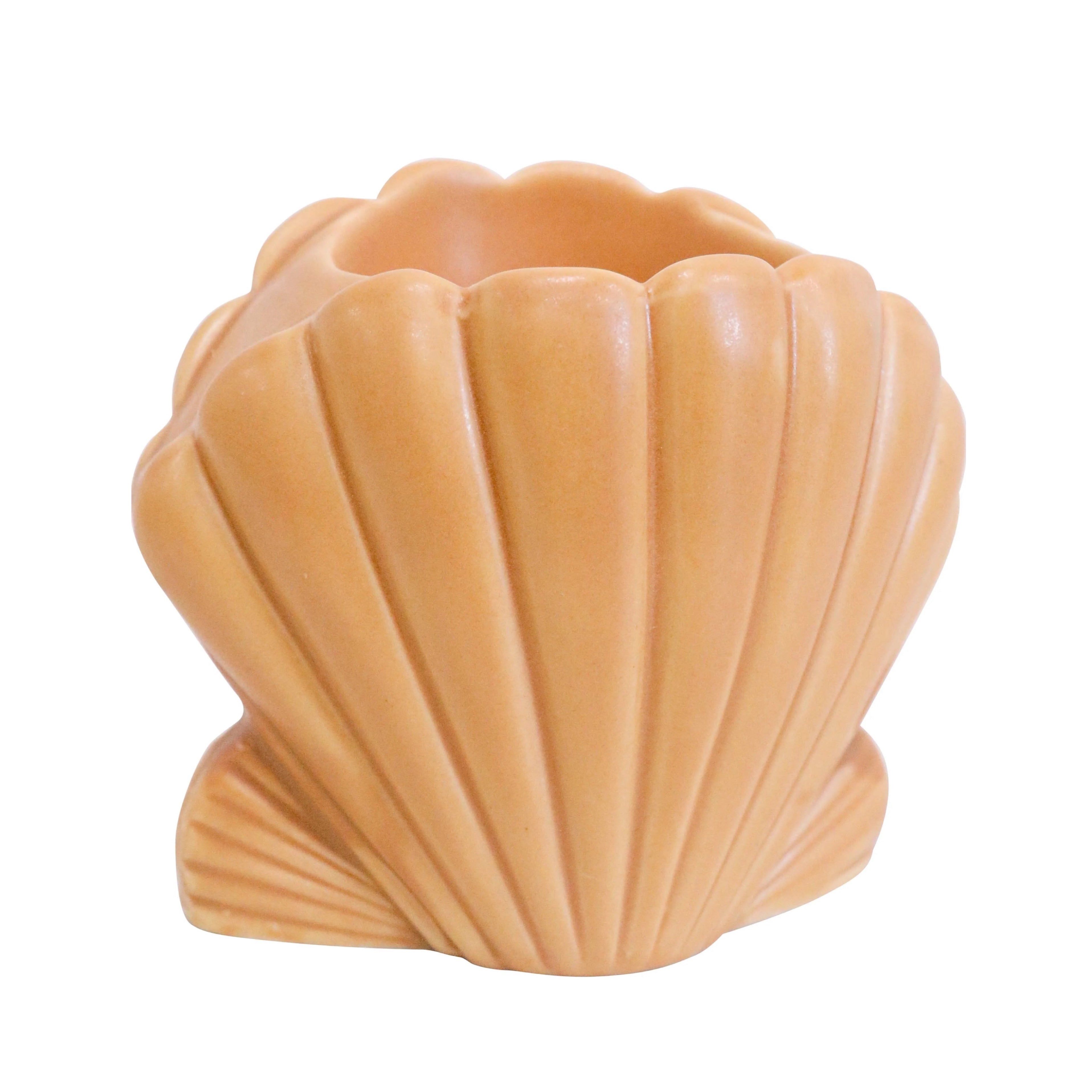 shell med tuscan candleholder