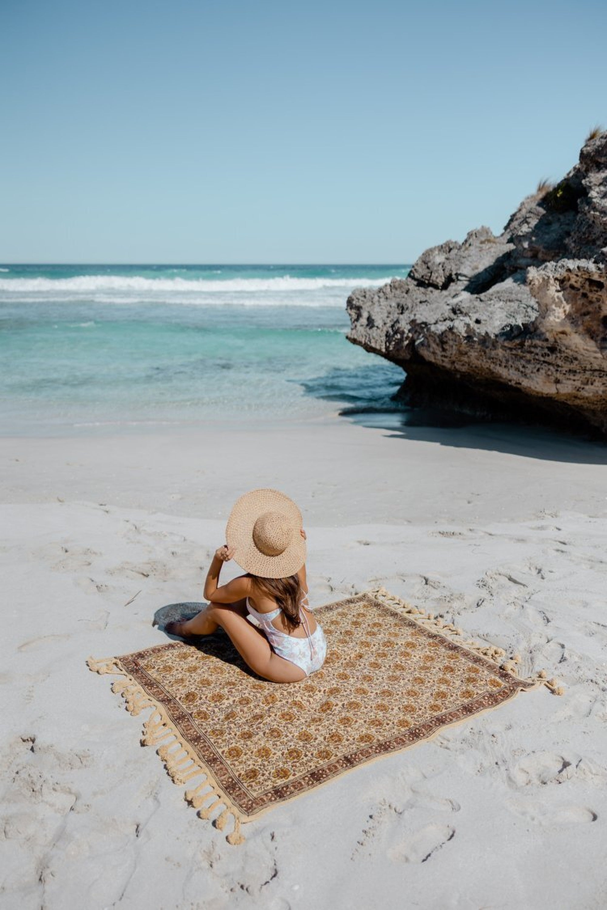 wild bloom throw honey