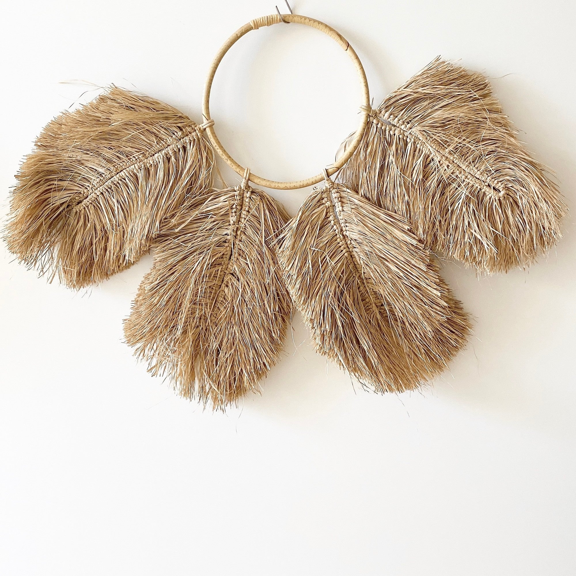 leaf seagrass wall decor