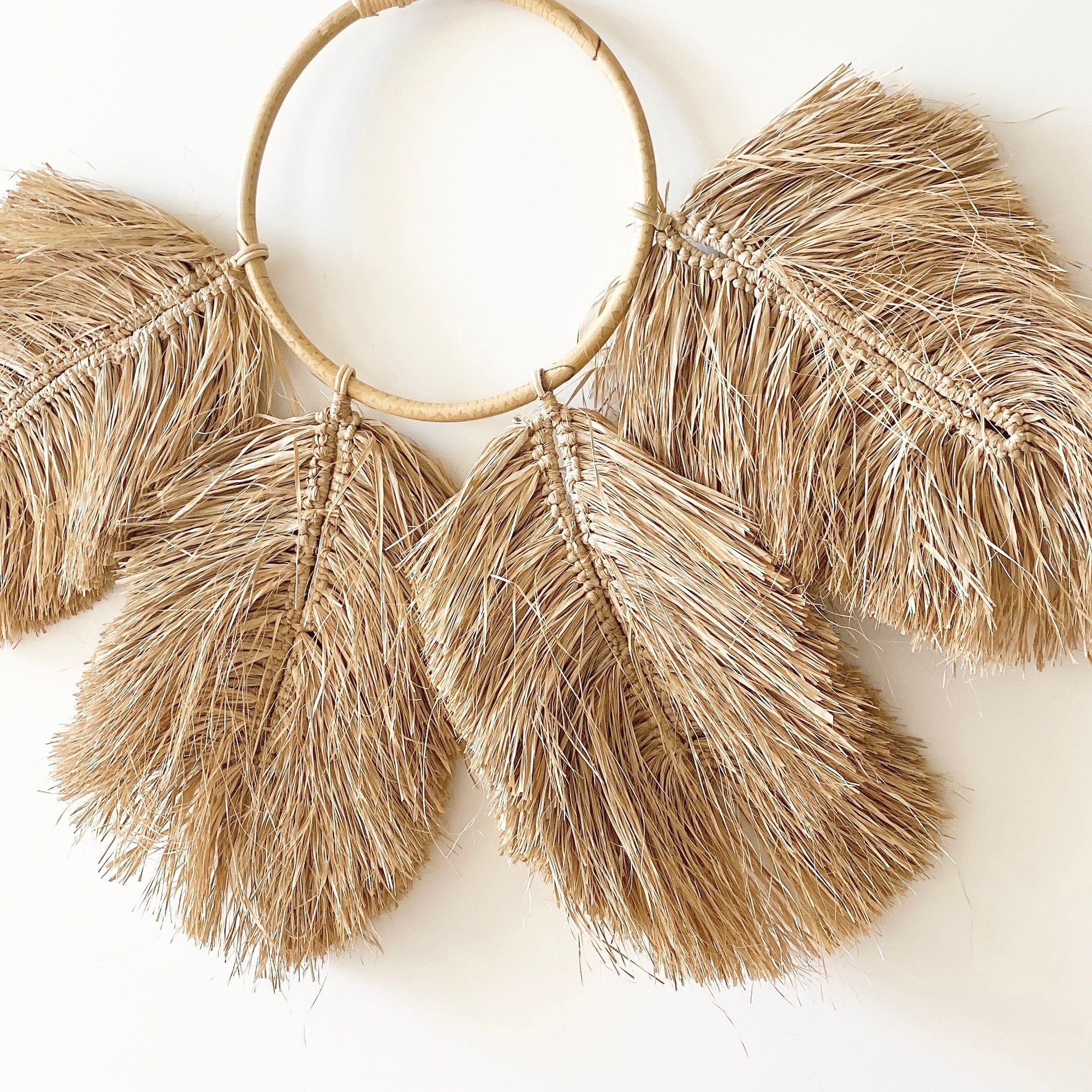 leaf seagrass wall decor