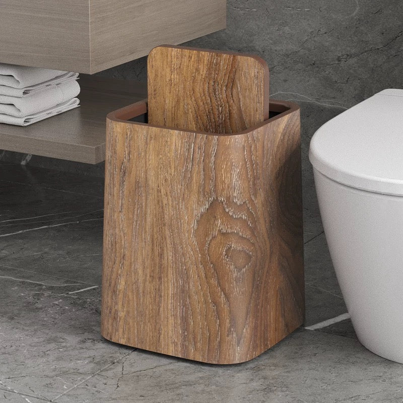 rétro wood trash can