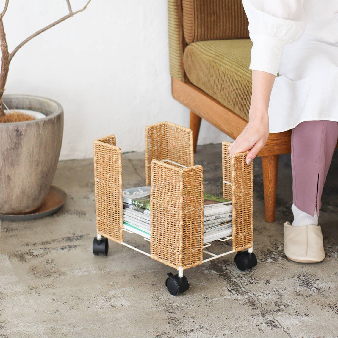 【即納可】rattan newspaper stocker