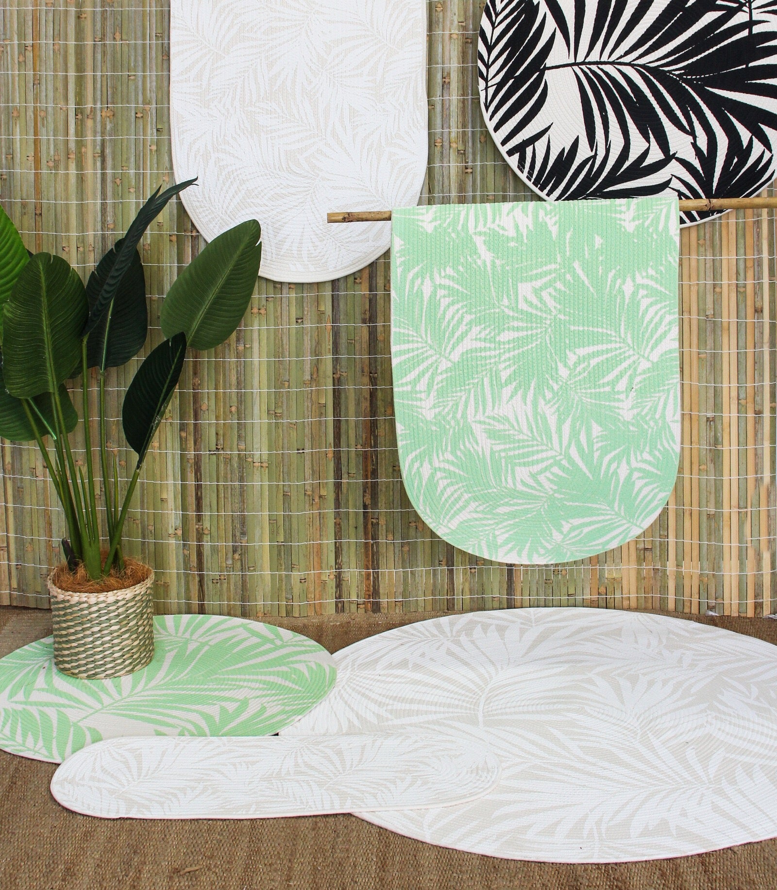 【即納可】floor mat leaf white 120cm