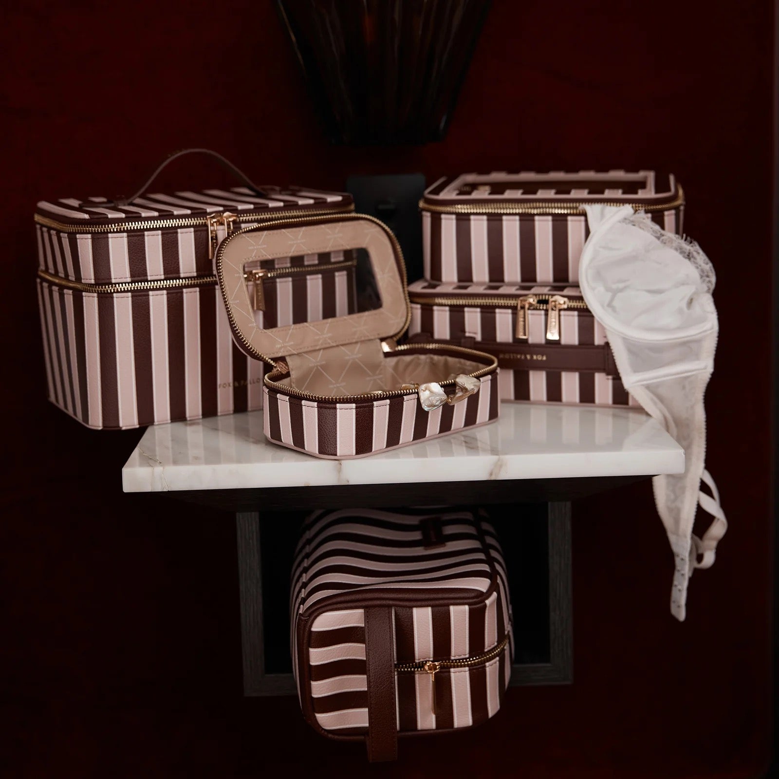 sorrento wash bag