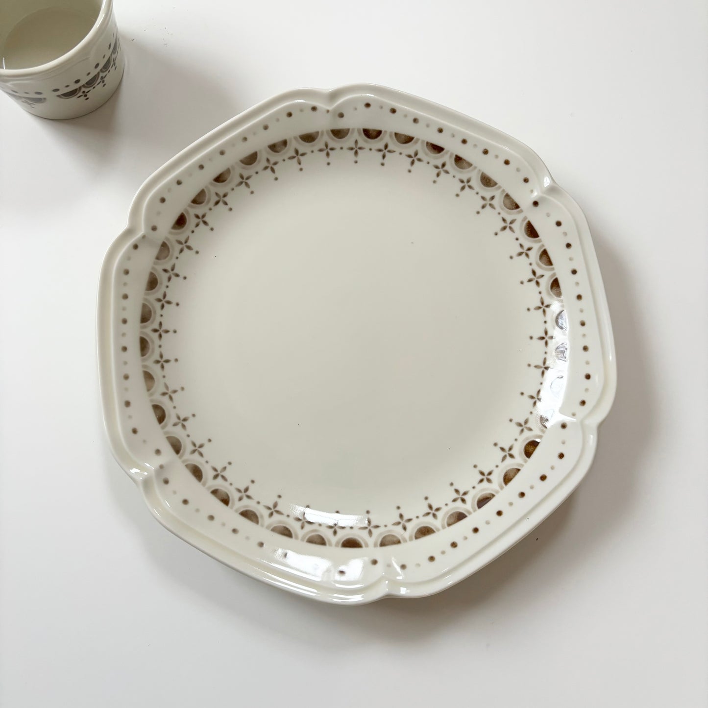 lace chouchou tableware