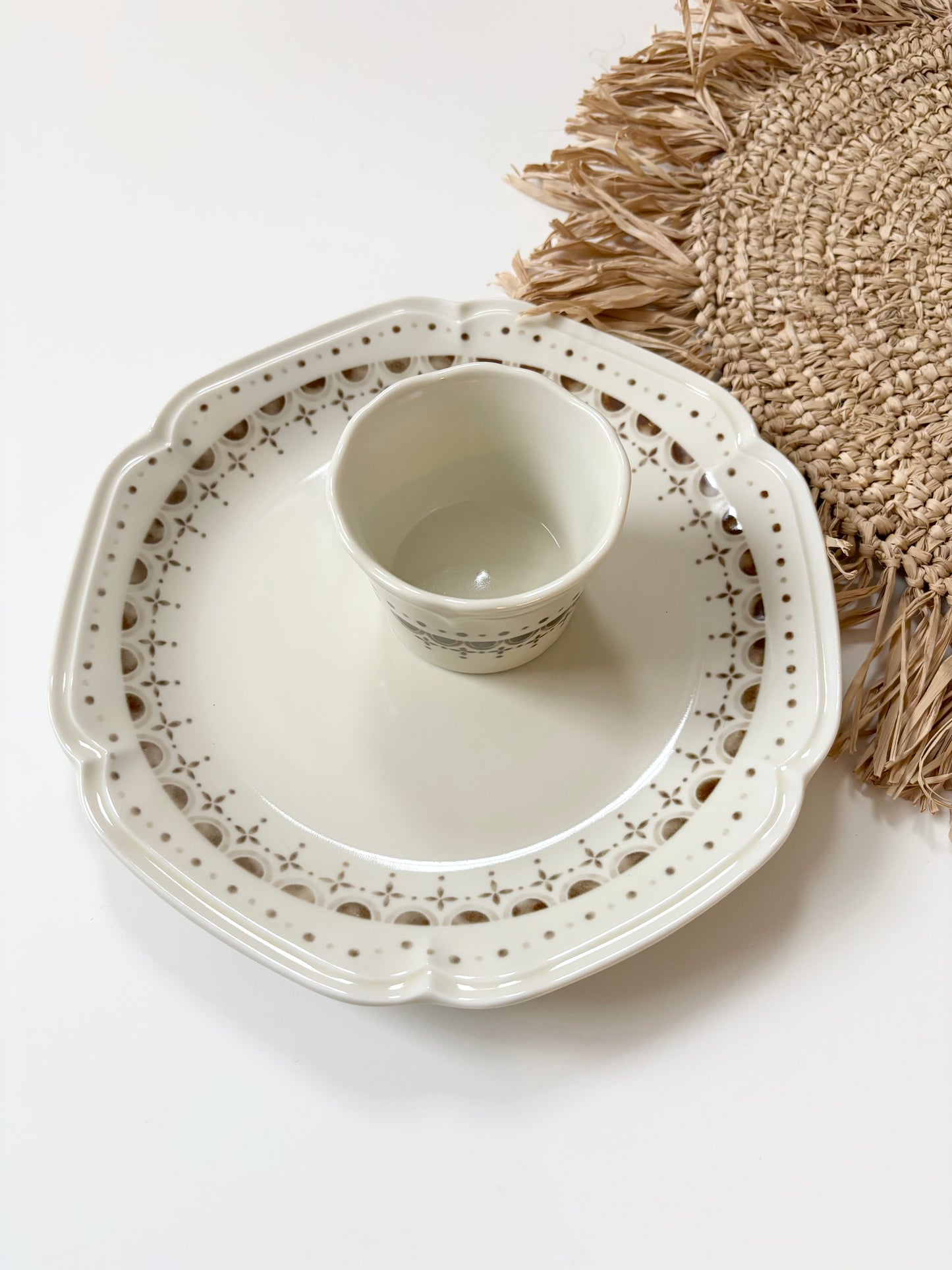 lace chouchou tableware