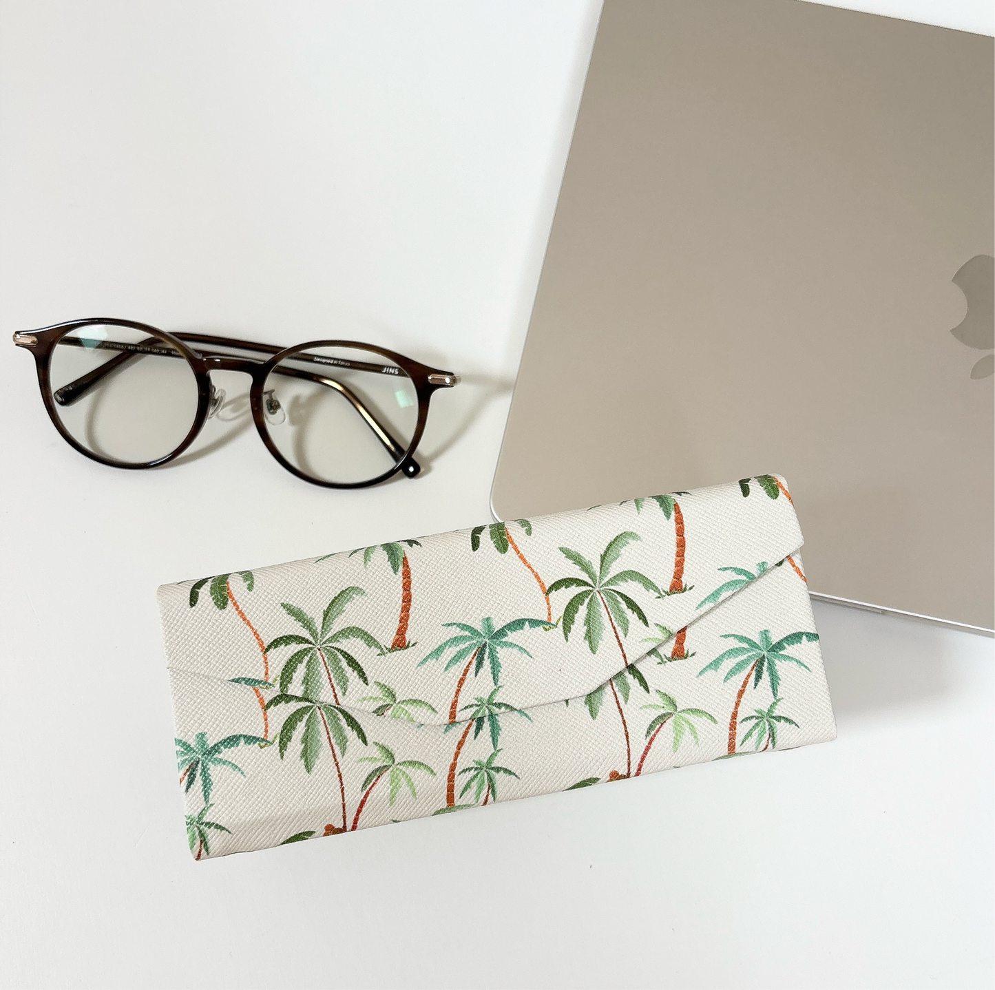 glasses case green palms