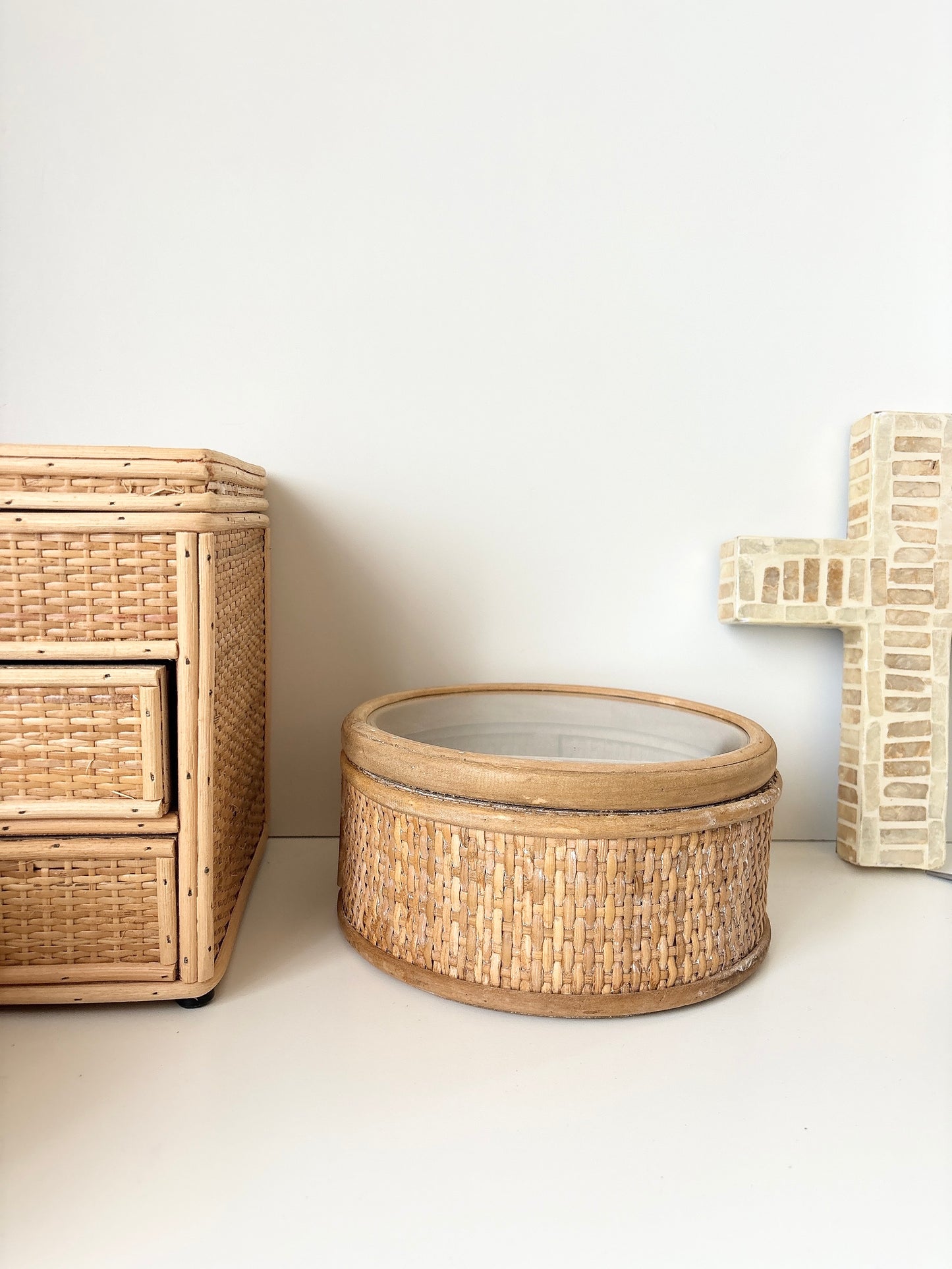 reyna rattan round jewel box