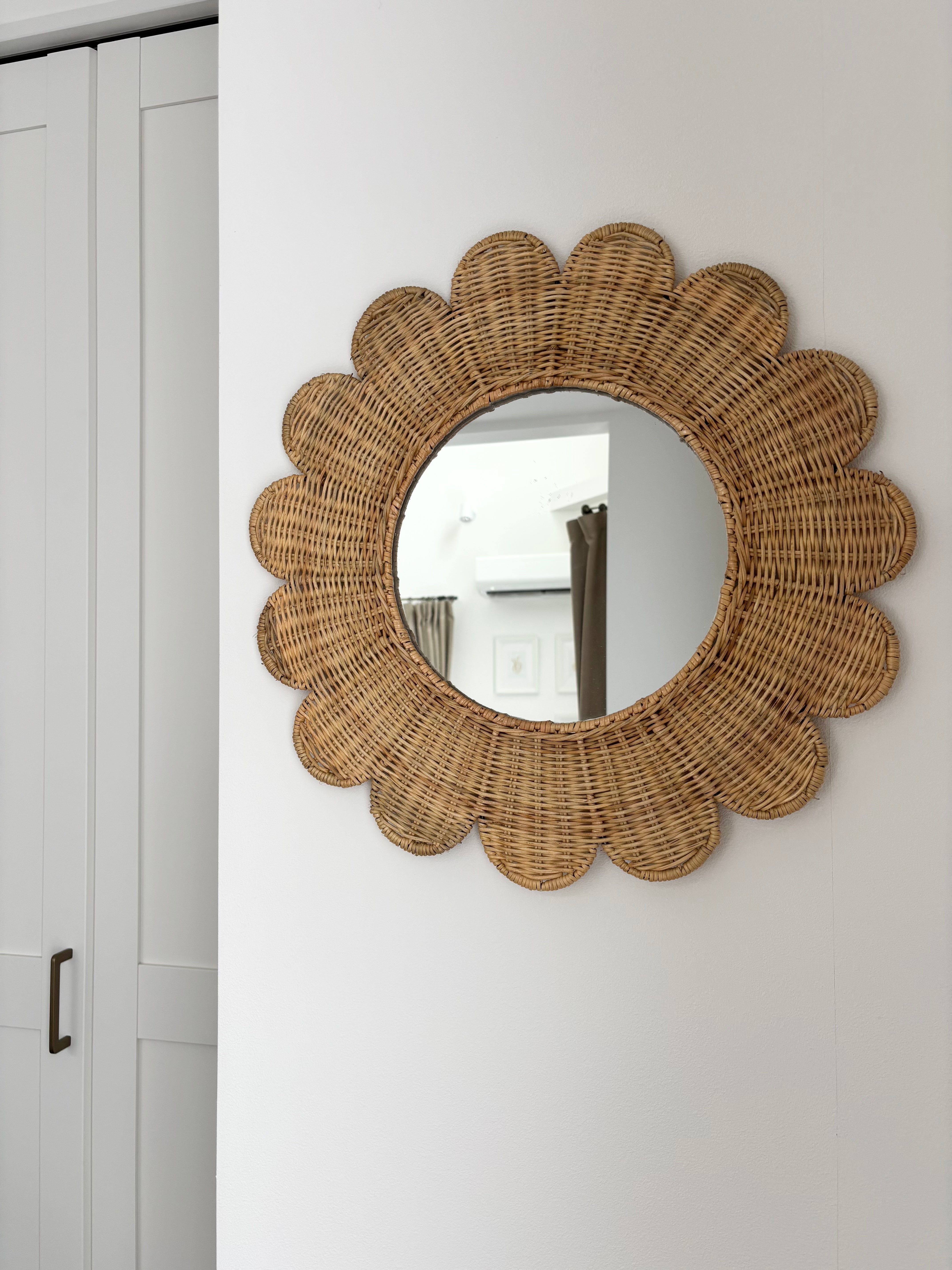 【即納】handwoven bloom rattan mirror