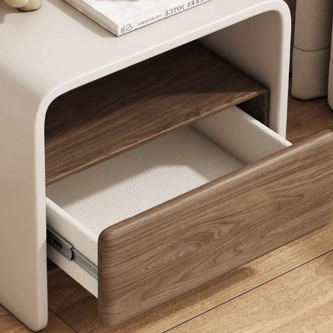 cream wind cabinet