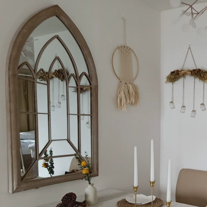 clarissa mirror