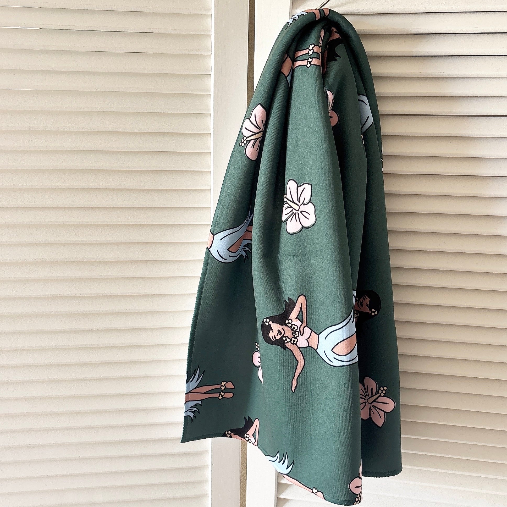 hula girls face/bath towel