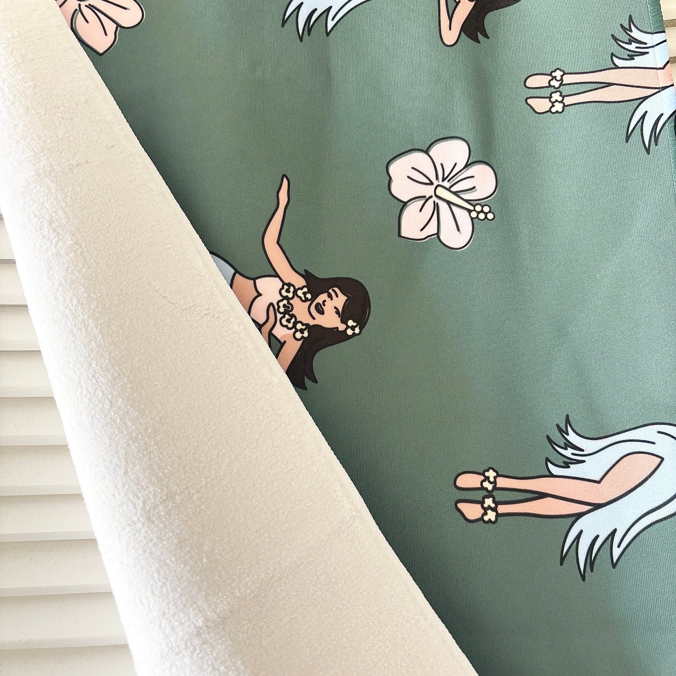 hula girls face/bath towel