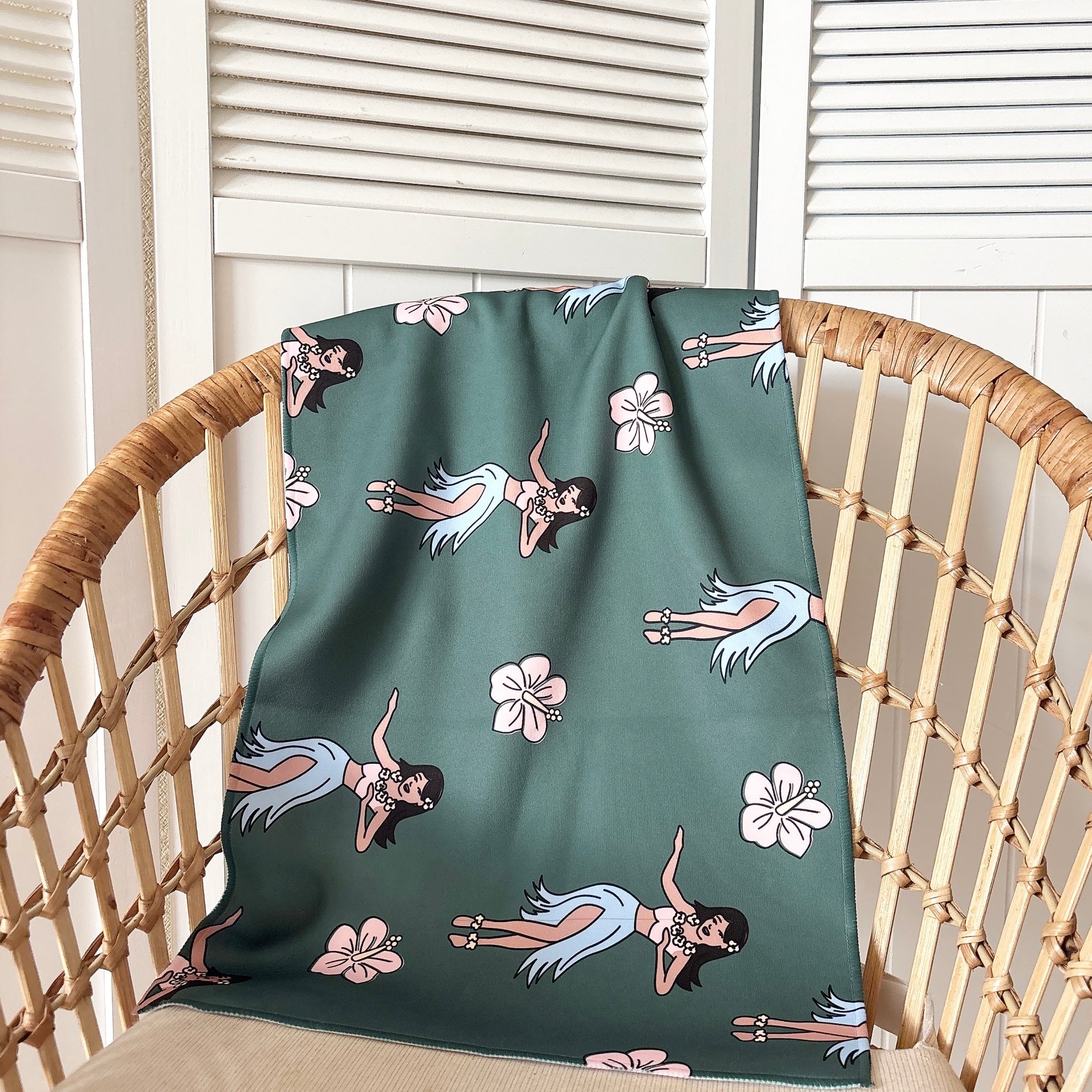 hula girls face/bath towel