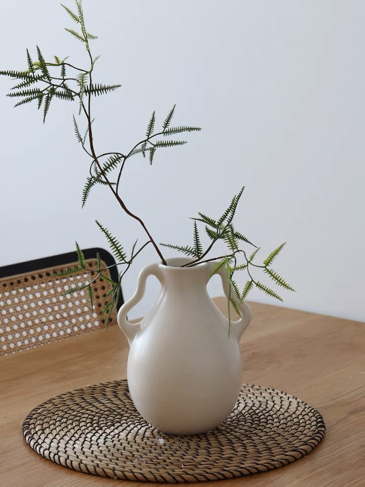 laurel flower vase
