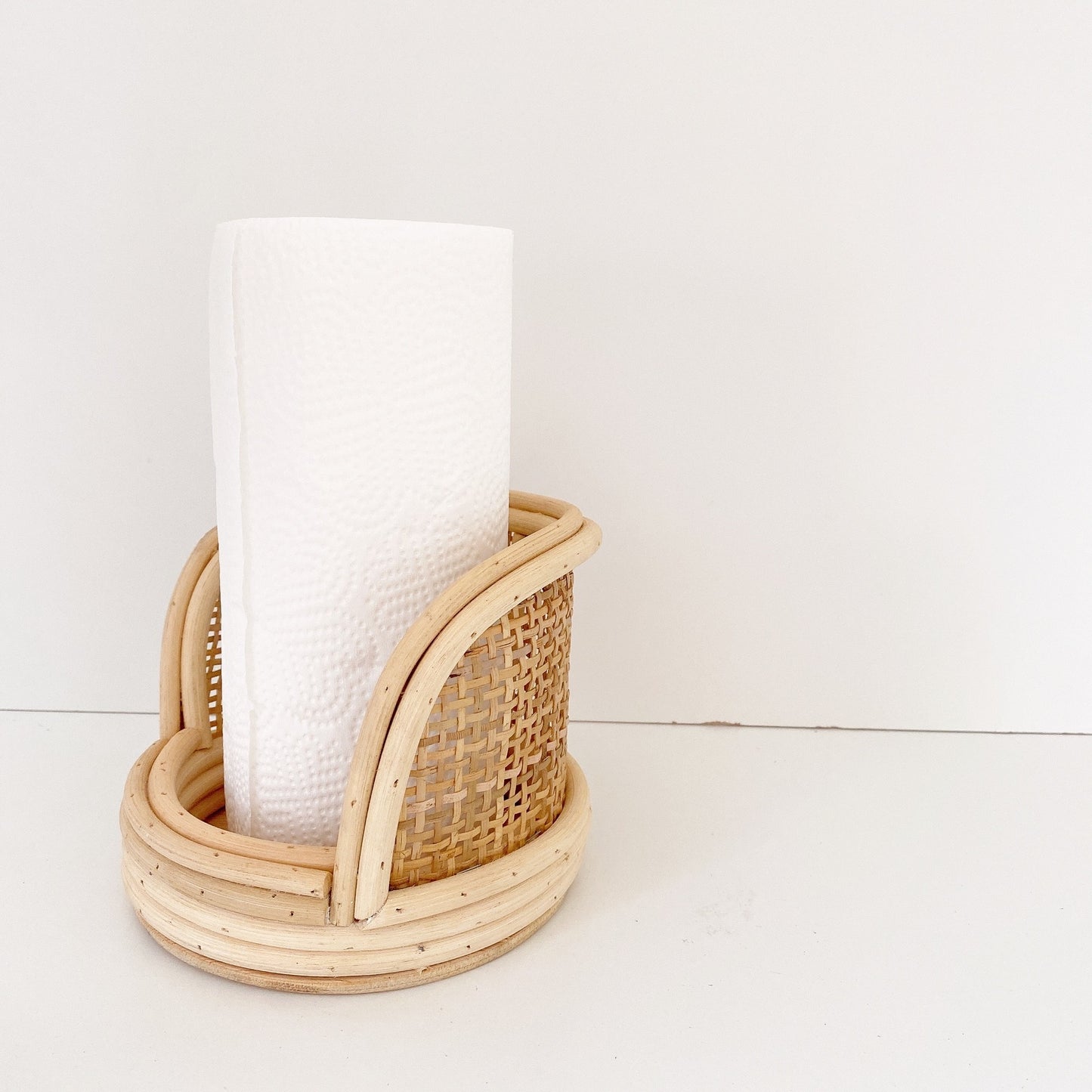 rattan tissue holder