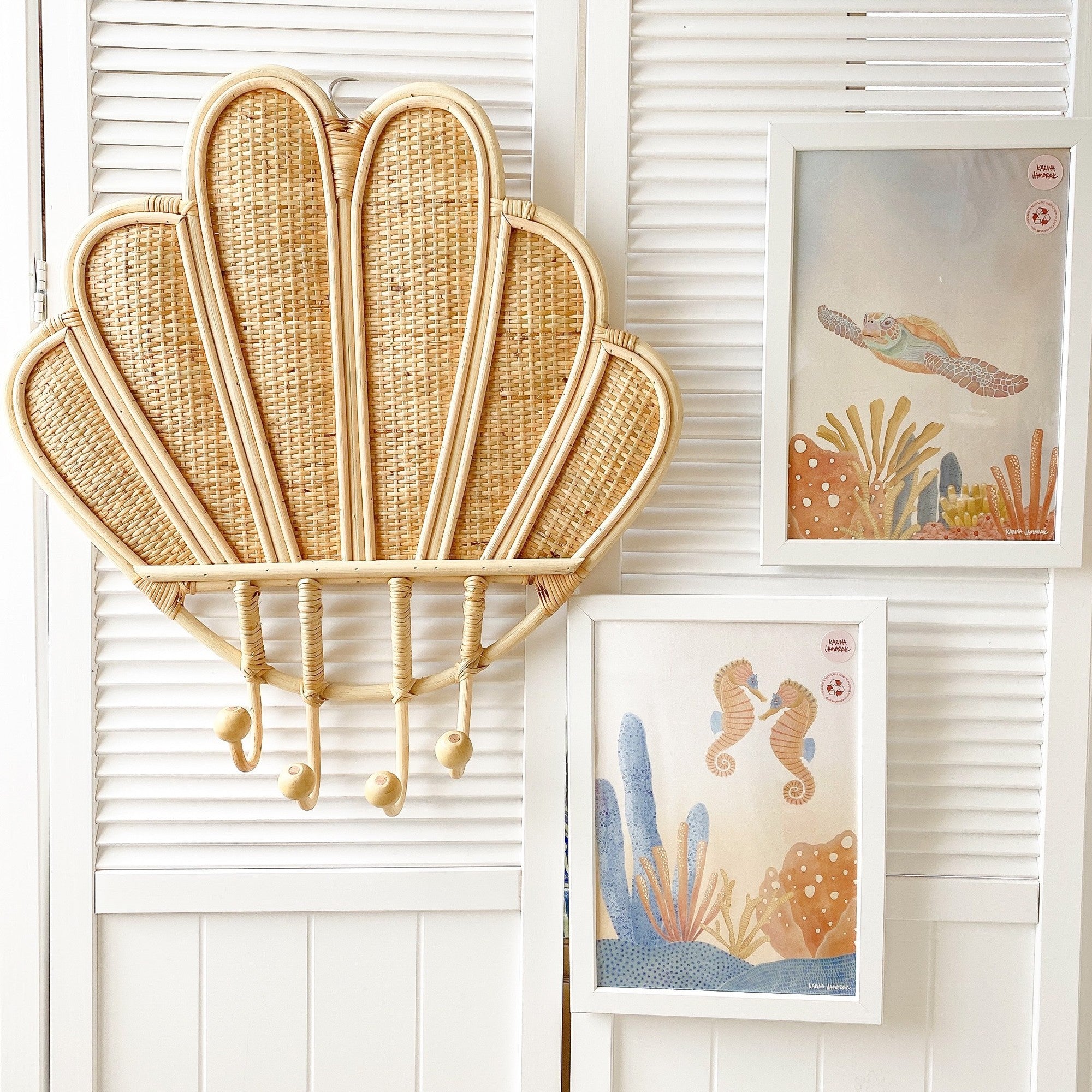 shell rattan hook